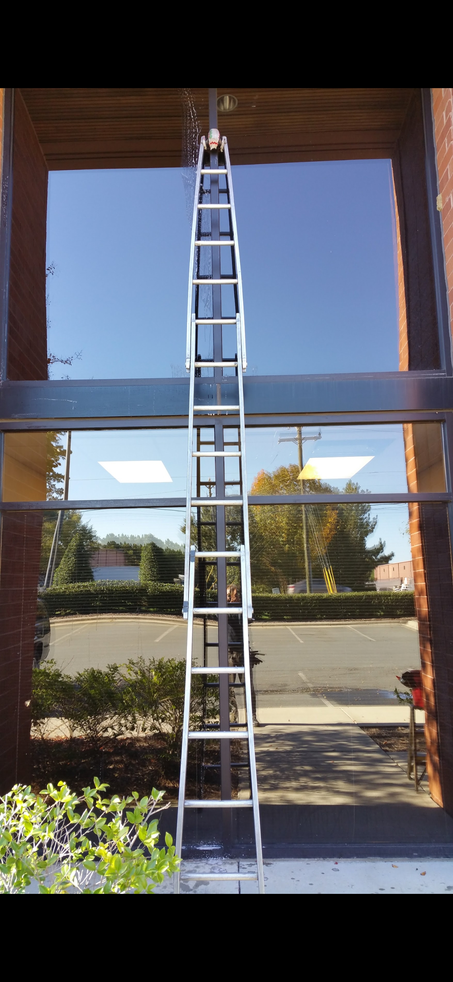 Window Cleaner Riser Master Window Cleaner | 3rd Generation Professional Window Cleaning ...